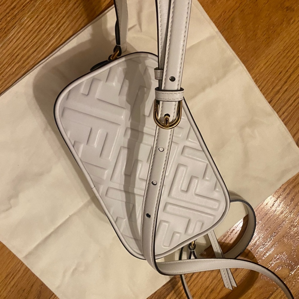 Fendi Cream Quilted Camera Crossbody Bag - Picture 5 of 7